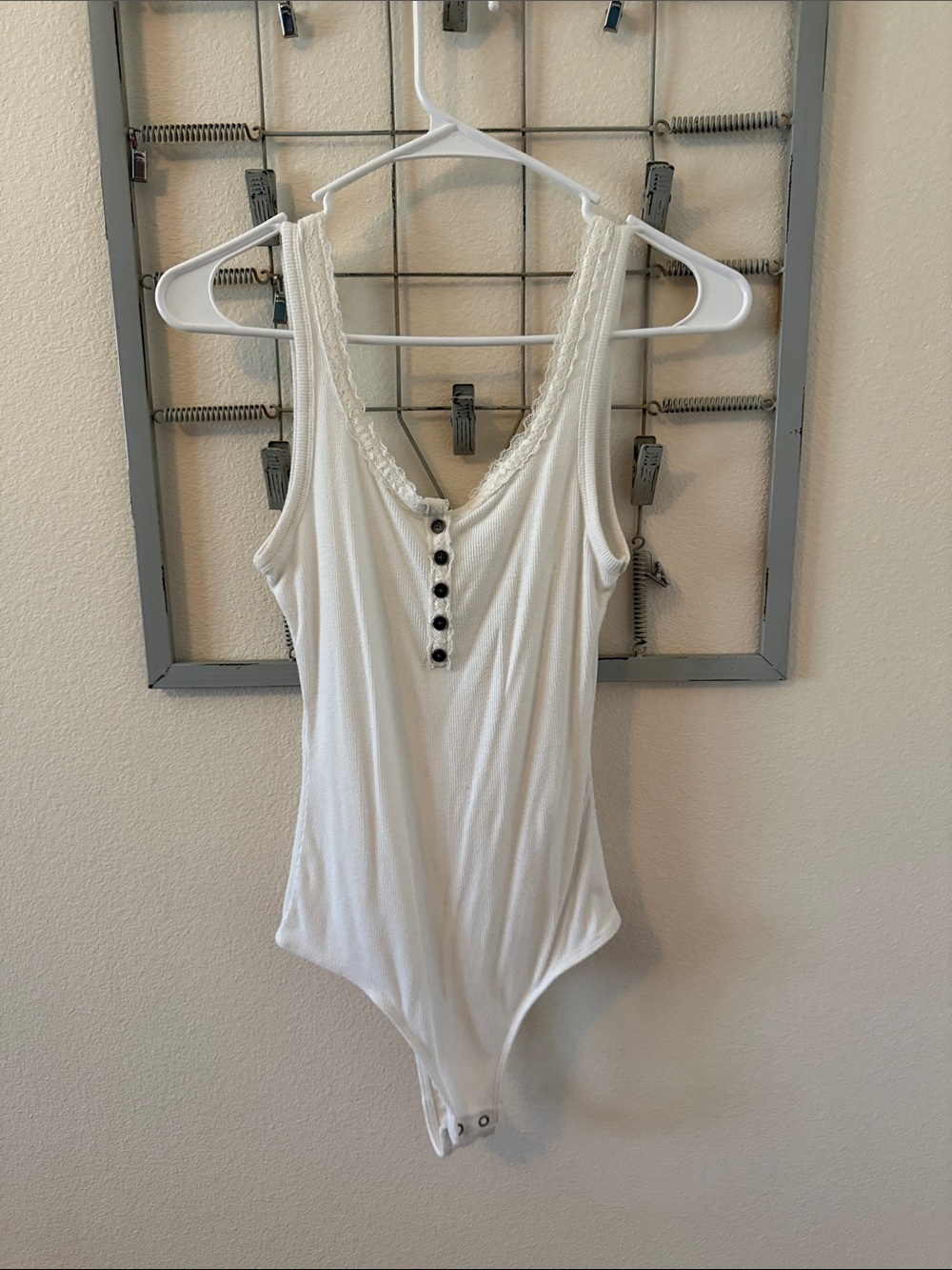 Hollister Size Small Lace-Trim Ribbed Button Tank Bodysuit - White